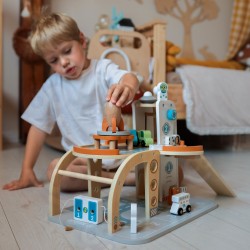 TOOKY TOY Drewniany Kosmiczny Parking  Stacja Kosmiczna