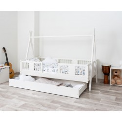 Białe łóżko tipi dla dzieci