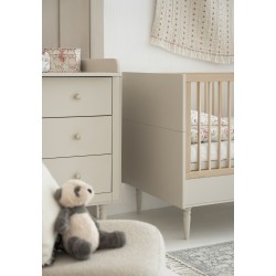 Komoda dziecięca 3 szuflady Pinio Petite – drewniana komoda do pokoju dziecka szampańska