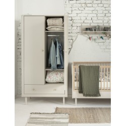 Łóżeczko dziecięce Pinio PETITE 140×70 cm – tapczanik 2w1, rosnące łóżko, drewniane, regulowane