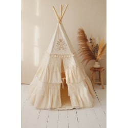 Namiot Tipi z falbanami Boho