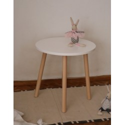 Okrągły stolik do pokoju dziecka