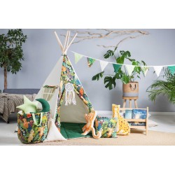 Namiot Tipi Król Dżungli z matą i poduszkami w pokoju dziecka